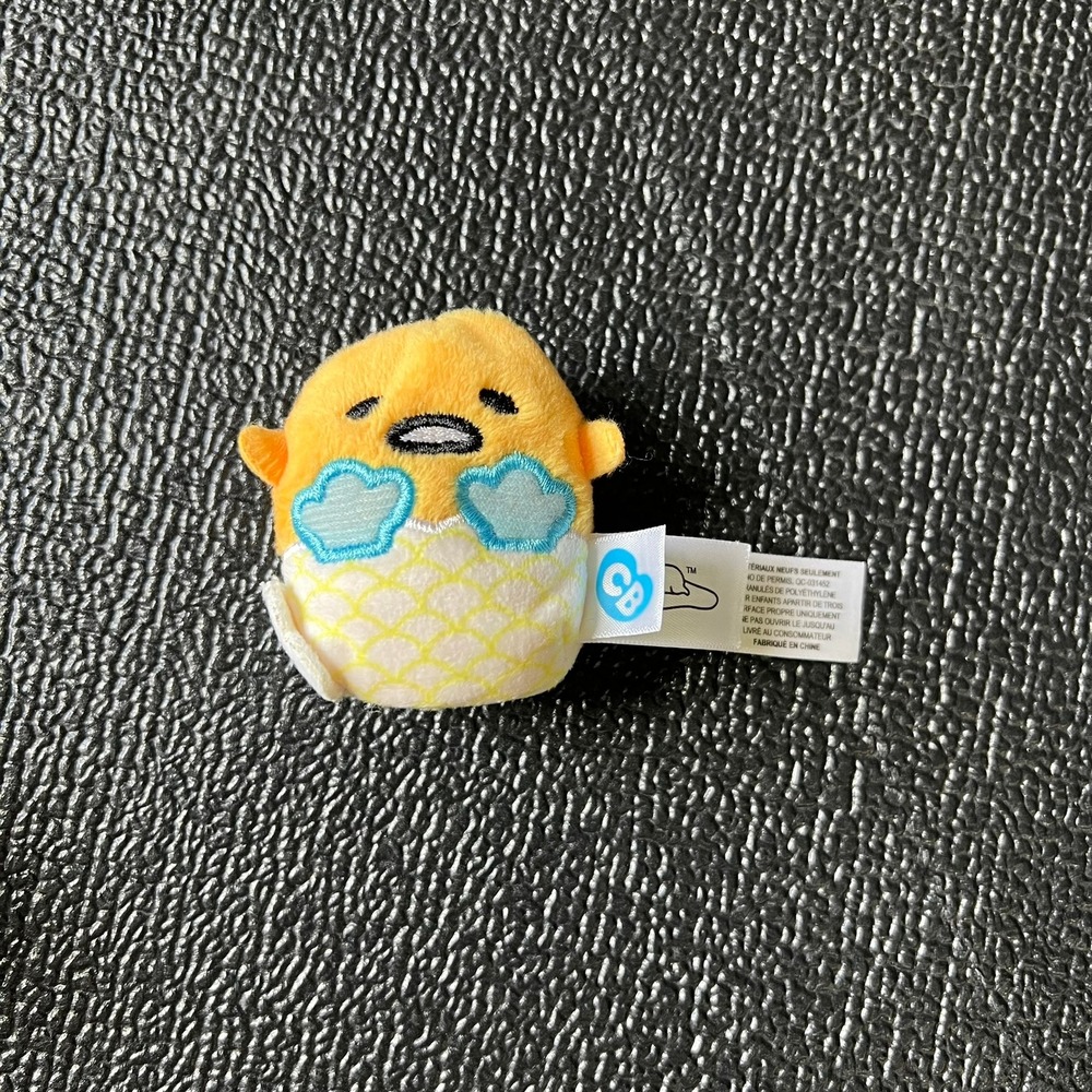 Sanrio Gudetama Lazy Egg Plush Keychain White Egg Case 2.5 In Kawaii Anima Cute - Picture 5 of 8